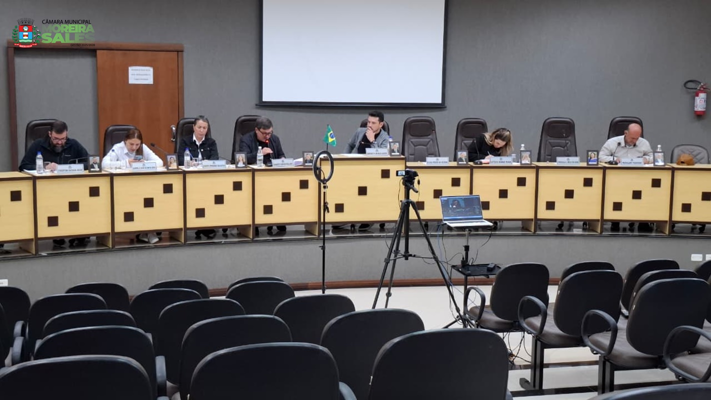 Câmara de Moreira Sales homenageia professoras e diretoras da Escola São José por destaque nacional