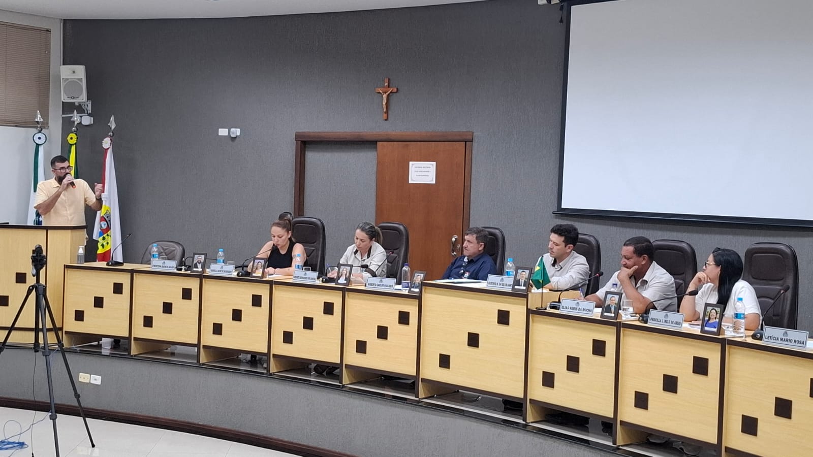 Indicações e Projeto foram pauta na 9ª Sessão Ordinária do ano