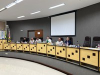 Parcerias, habitação e planejamento orçamentário pautam reunião da Câmara