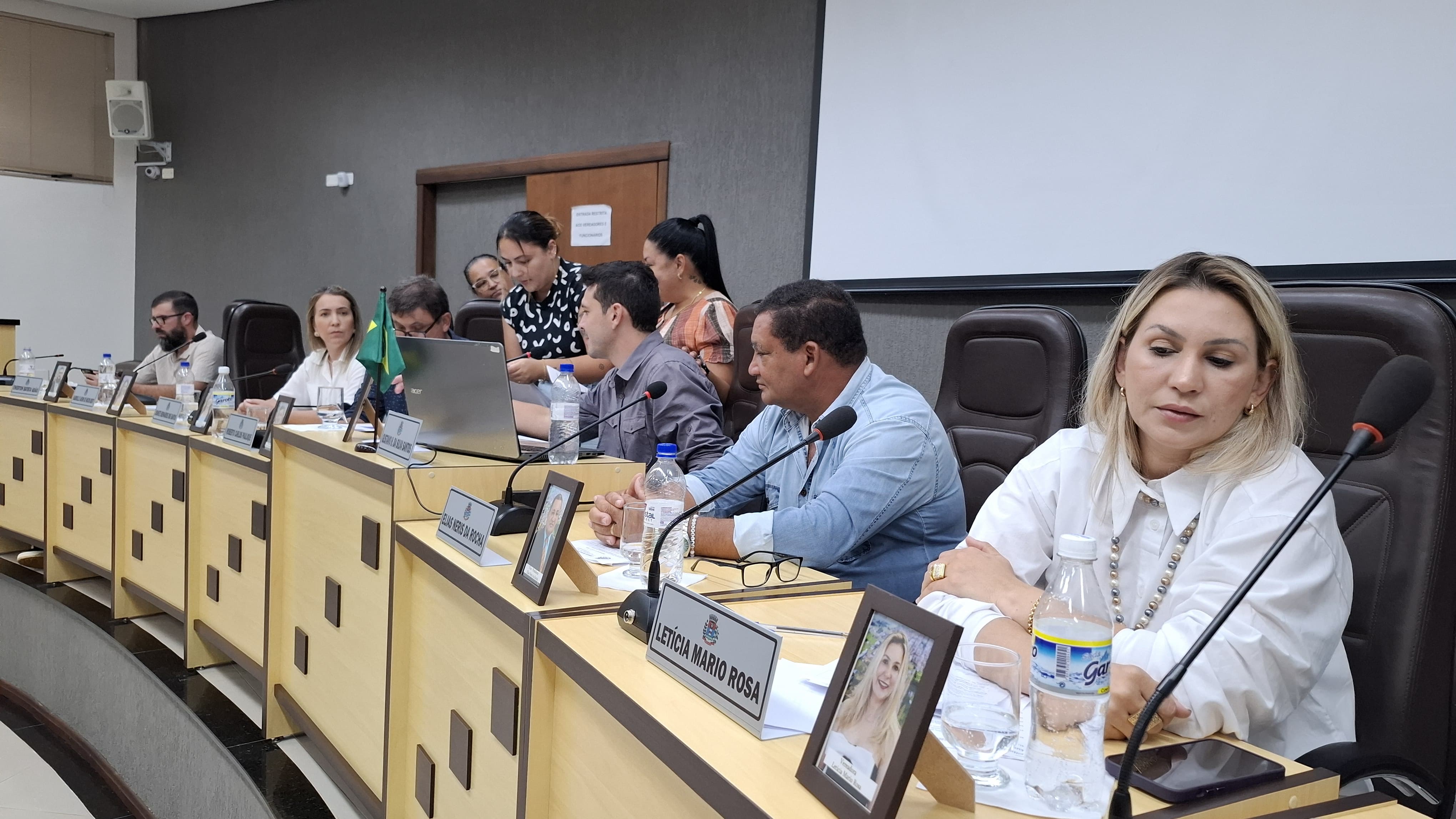 Pauta cheia marcou a 1ª sessão ordinária do ano