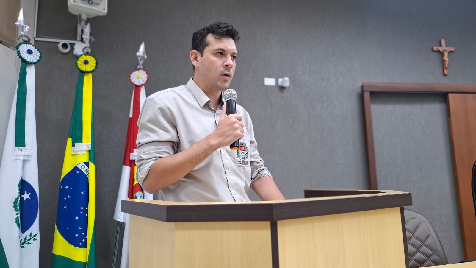 Vereadores defendem reestruturação do Cemitério Municipal com foco em segurança e dignidade 